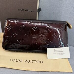 Louis Vuitton Zippy Wallet Monogram Vernis Amarante Purple Patent Box Set EUC